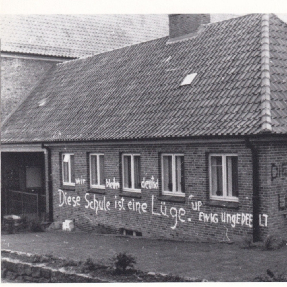 Anti-dänische Schmierereien an einer dänischen Schule in Schleswig-