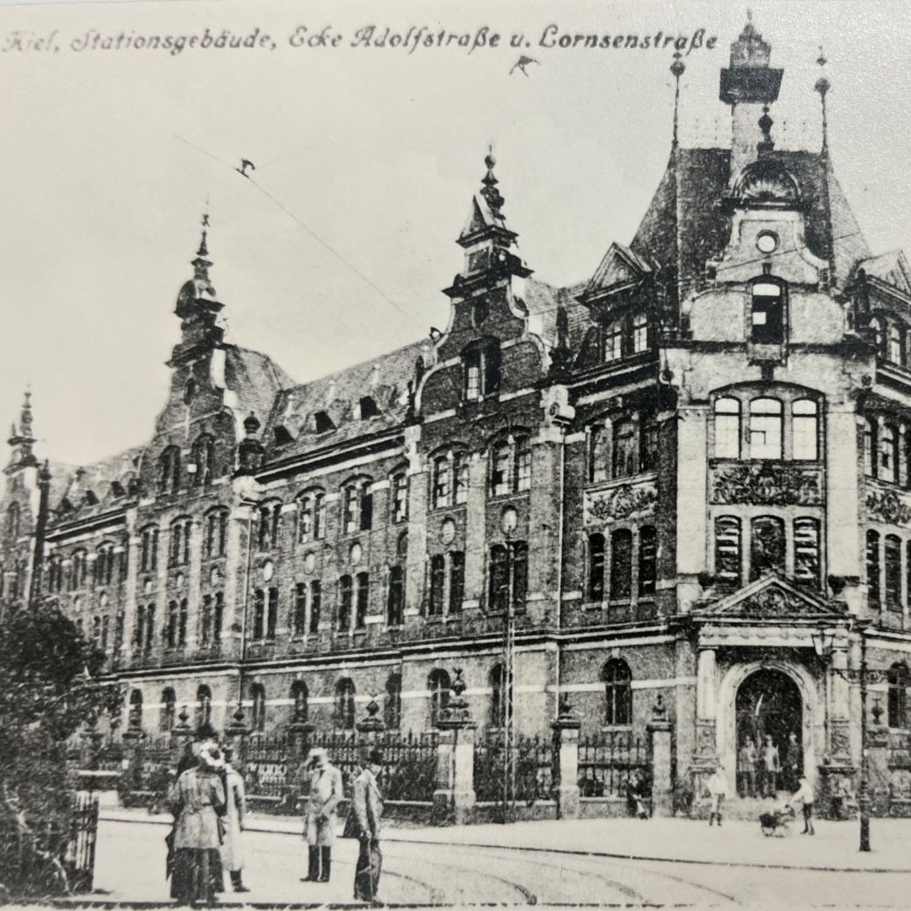 Historisches Foto des Finanzamtes Kiel